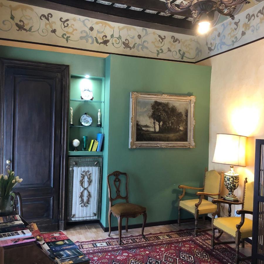Un Avventura Al Centro Della Storia Di *