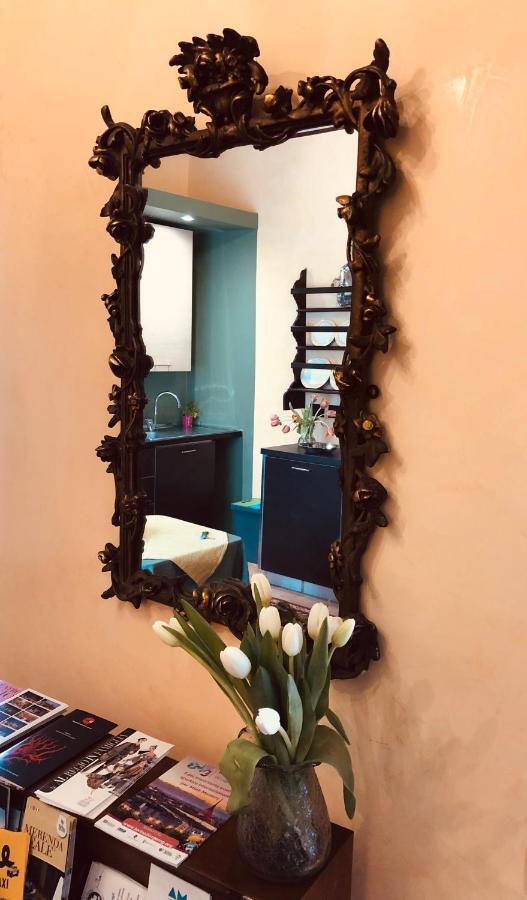 Apartament Un Avventura Al Centro Della Storia Di *